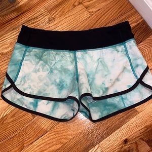 NWOT lululemon shorts